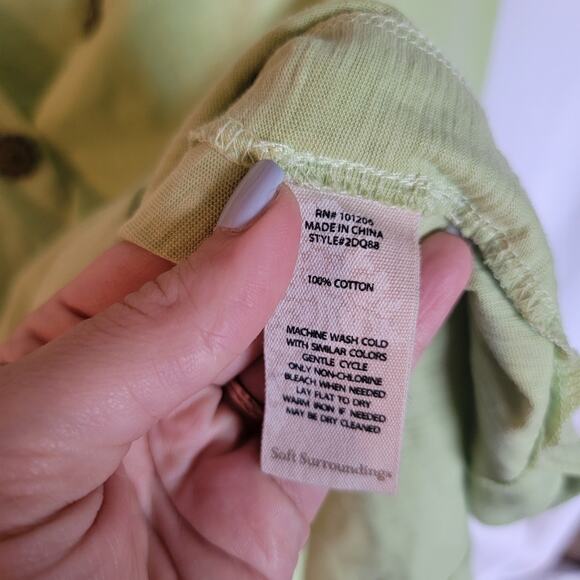 Soft Surroundings Light Green Unique Button Boho Cardigan Sweater Size Small - Picture 7 of 11